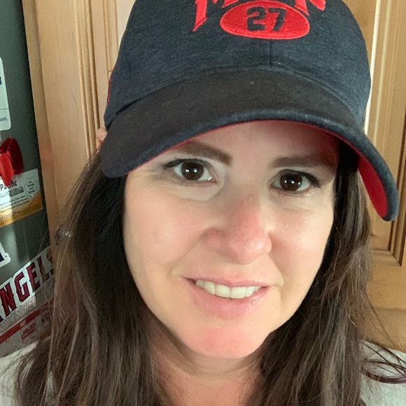 Meet your Posher, Eddeane - Picture 2 of 4